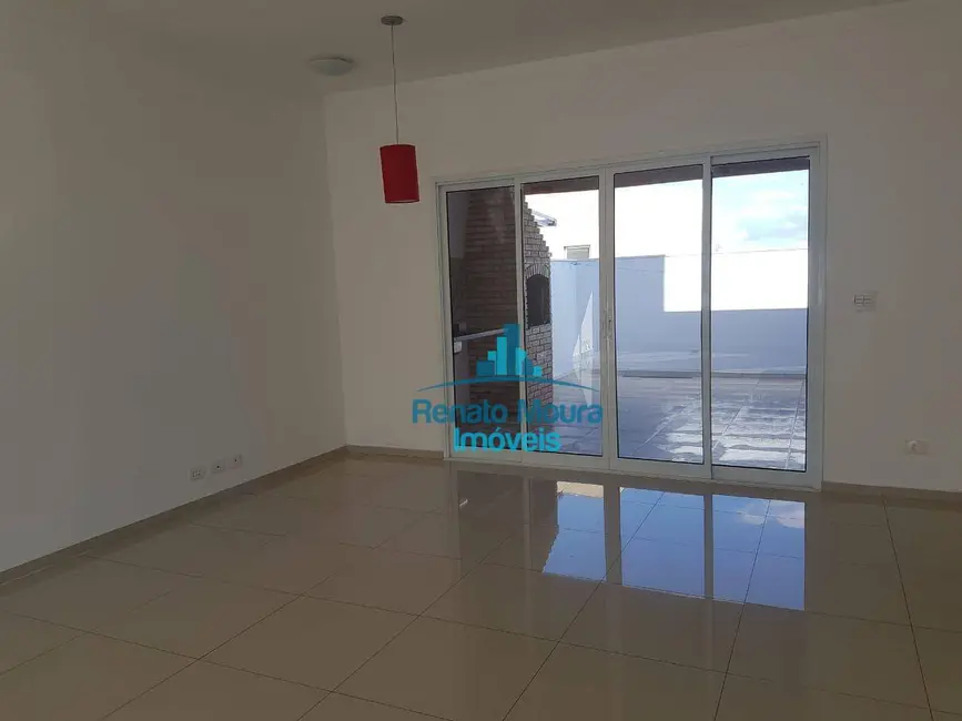 Foto 3 de Sobrado com 3 quartos à venda e para alugar, 157m2 em Horto Florestal, Sorocaba - SP