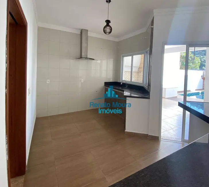 Casa de Condomínio com 3 quartos à venda, 250m2 em Chácaras Reunidas São Jorge, Sorocaba - SP - imagem 5 Foto 5 de Casa de Condomínio com 3 quartos à venda, 250m2 em Chácaras Reunidas São Jorge, Sorocaba - SP