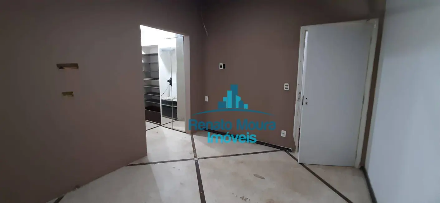Casa com 3 quartos à venda e para alugar, 938m2 em Jardim Emília, Sorocaba - SP - imagem 9 Foto 9 de Casa com 3 quartos à venda e para alugar, 938m2 em Jardim Emília, Sorocaba - SP