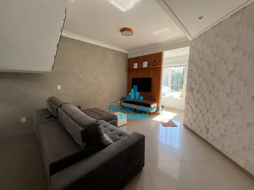 Foto 2 de Sobrado com 4 quartos à venda, 250m2 em Vila Odim Antão, Sorocaba - SP