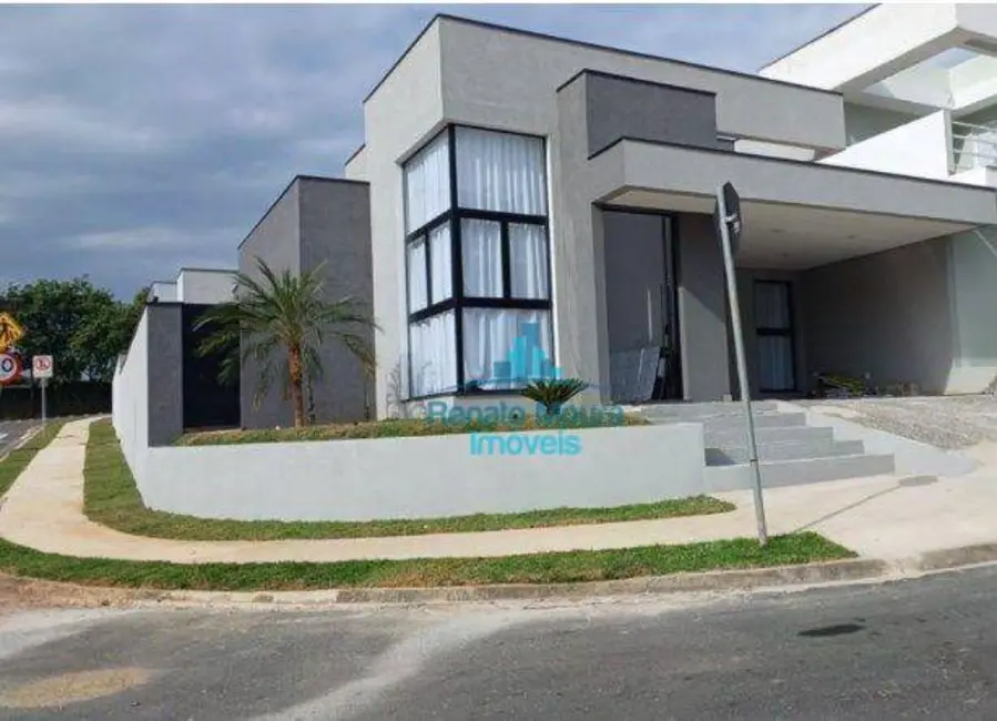 Foto 2 de Casa de Condomínio com 3 quartos à venda e para alugar, 300m2 em Aparecidinha, Sorocaba - SP