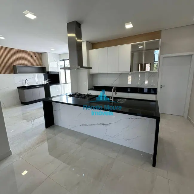 Casa de Condomínio com 3 quartos à venda, 220m2 em Wanel Ville, Sorocaba - SP - imagem 5 Foto 5 de Casa de Condomínio com 3 quartos à venda, 220m2 em Wanel Ville, Sorocaba - SP