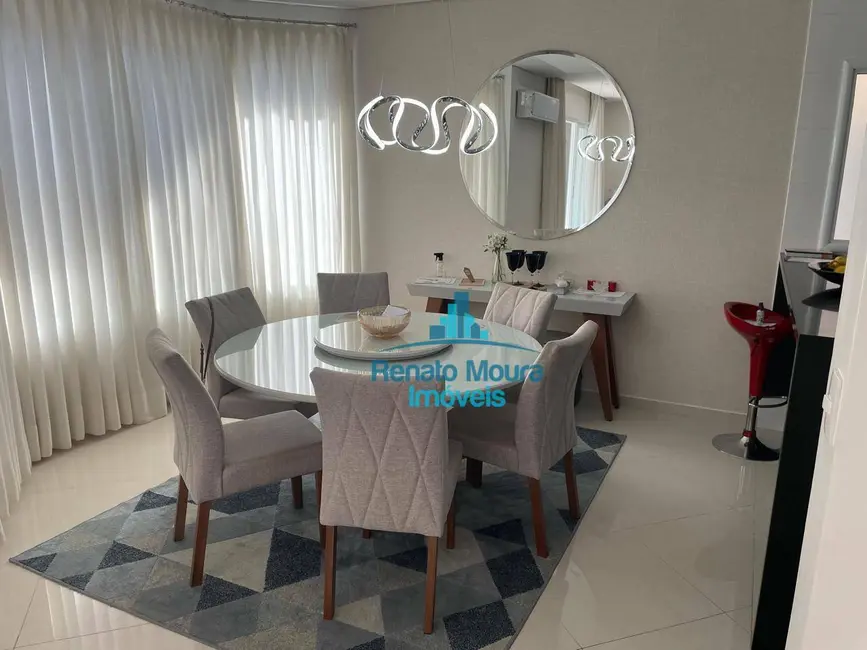 Sobrado com 3 quartos à venda, 297m2 em Jardim São Carlos, Sorocaba - SP - imagem 6 Foto 6 de Sobrado com 3 quartos à venda, 297m2 em Jardim São Carlos, Sorocaba - SP
