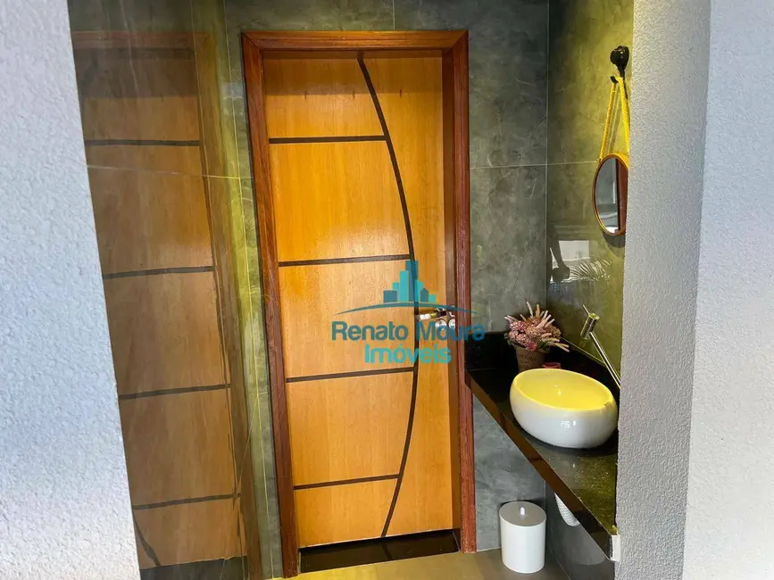 Sobrado com 3 quartos à venda, 297m2 em Jardim São Carlos, Sorocaba - SP - imagem 8 Foto 8 de Sobrado com 3 quartos à venda, 297m2 em Jardim São Carlos, Sorocaba - SP