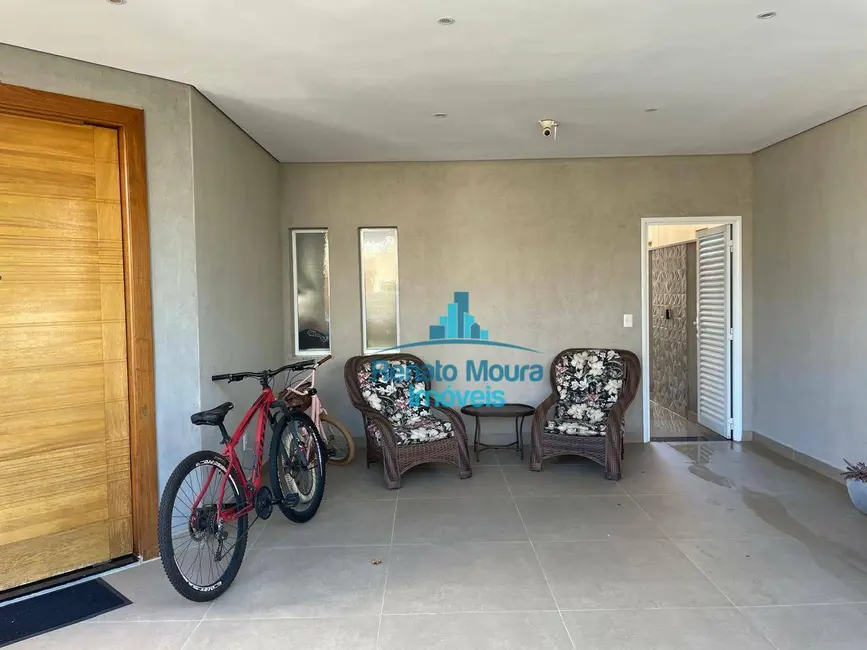 Sobrado com 3 quartos à venda, 297m2 em Jardim São Carlos, Sorocaba - SP - imagem 2 Foto 2 de Sobrado com 3 quartos à venda, 297m2 em Jardim São Carlos, Sorocaba - SP