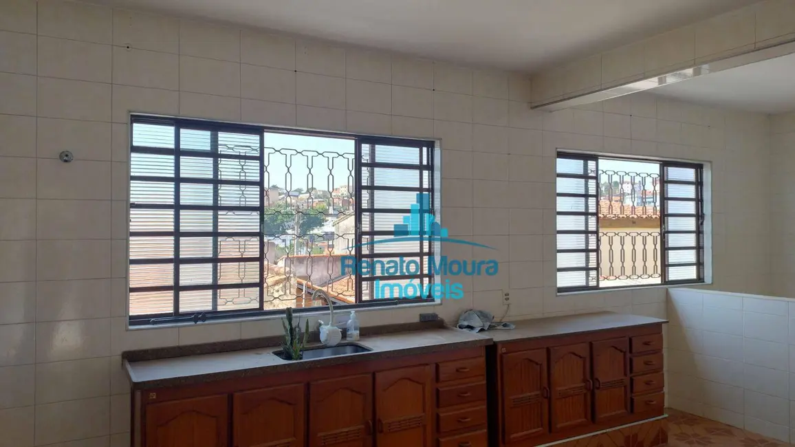 Casa com 3 quartos à venda, 250m2 em Jardim Itanguá, Sorocaba - SP - imagem 4 Foto 4 de Casa com 3 quartos à venda, 250m2 em Jardim Itanguá, Sorocaba - SP