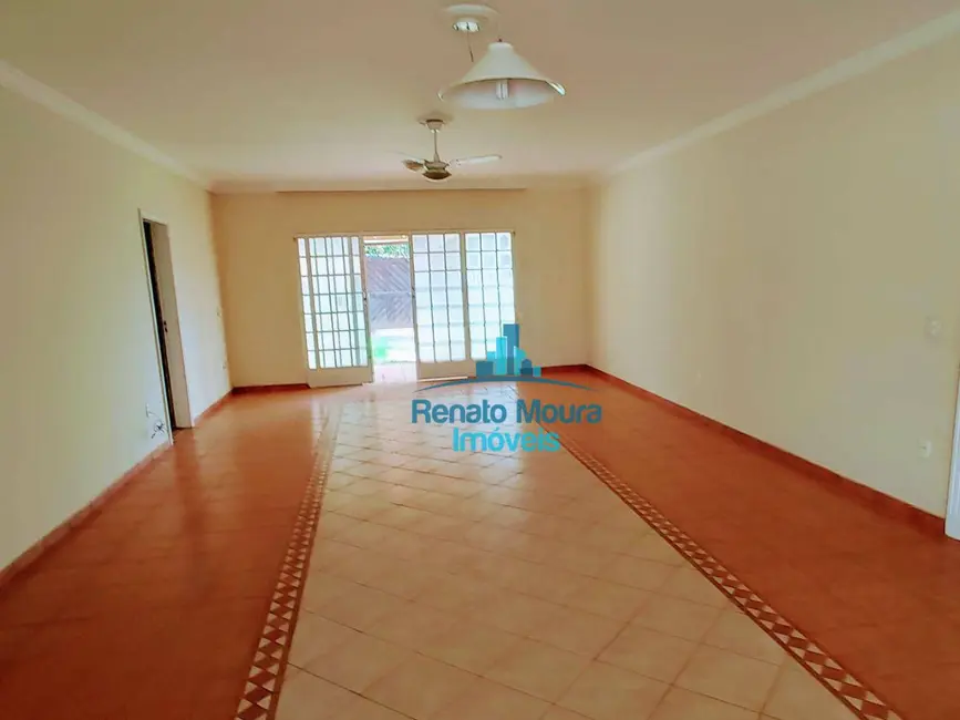 Foto 2 de Chácara com 3 quartos à venda, 2000m2 em Aracoiaba Da Serra - SP