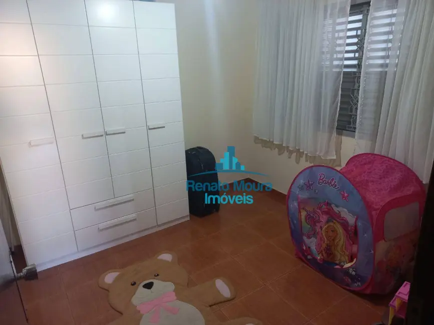 Casa com 3 quartos para alugar, 300m2 em Jardim Santa Cecília, Sorocaba - SP - imagem 9 Foto 9 de Casa com 3 quartos para alugar, 300m2 em Jardim Santa Cecília, Sorocaba - SP