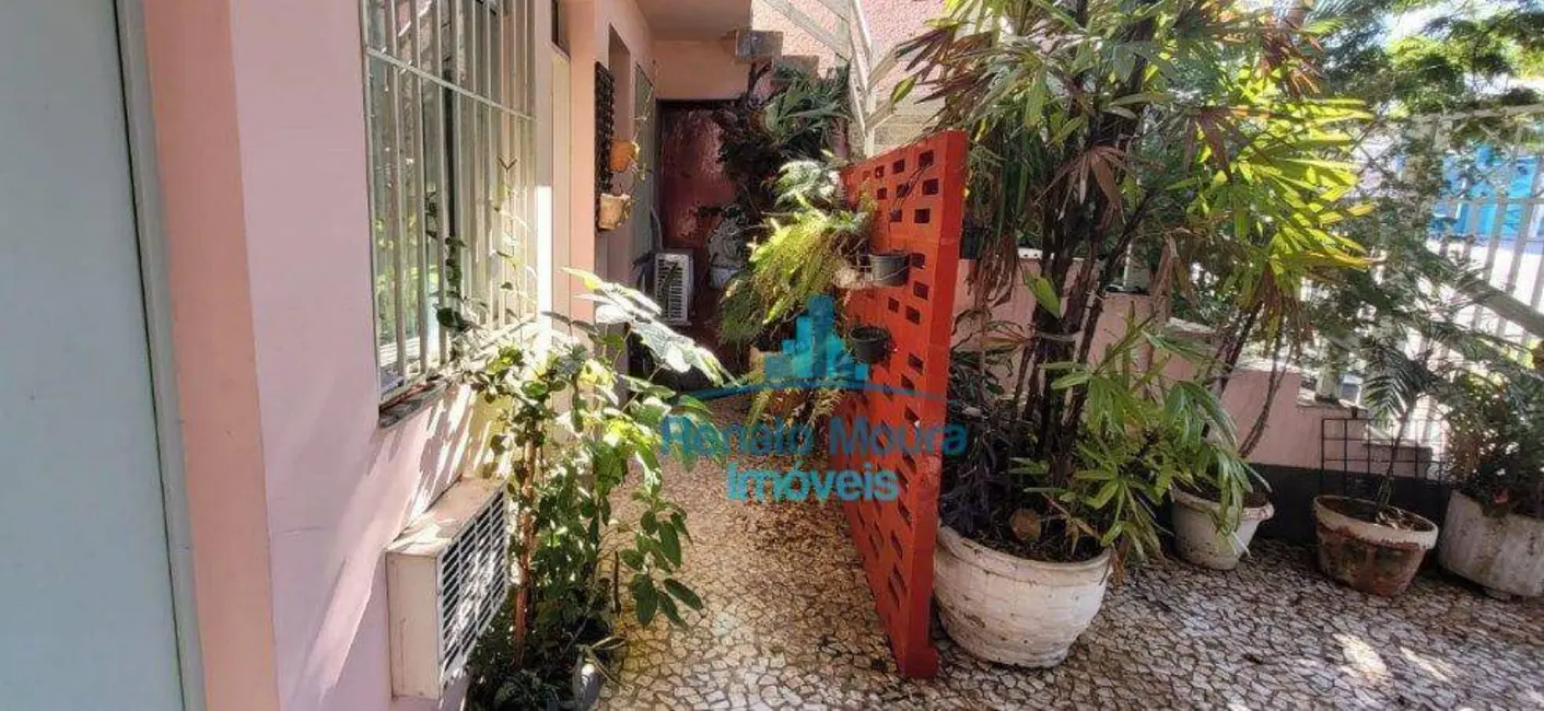 Foto 2 de Sobrado com 6 quartos para alugar, 320m2 em Vila Trujillo, Sorocaba - SP