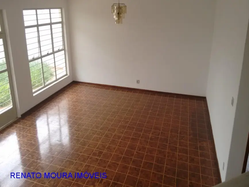 Sobrado com 4 quartos para alugar, 360m2 em Jardim Santa Rosália, Sorocaba - SP - imagem 8 Foto 8 de Sobrado com 4 quartos para alugar, 360m2 em Jardim Santa Rosália, Sorocaba - SP