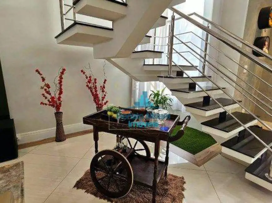 Sobrado com 3 quartos à venda, 324m2 em Sorocaba - SP - imagem 6 Foto 6 de Sobrado com 3 quartos à venda, 324m2 em Sorocaba - SP