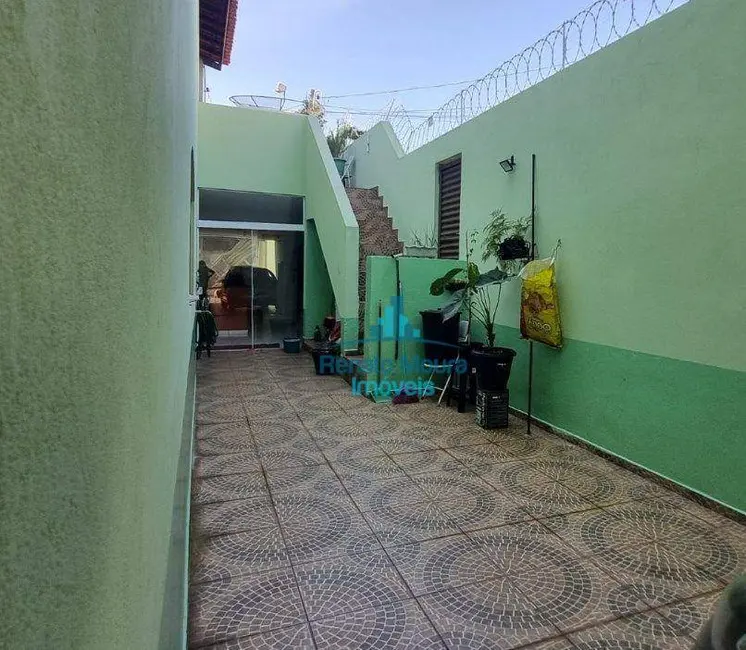 Sobrado com 4 quartos à venda, 130m2 em Jardim Itanguá, Sorocaba - SP - imagem 4 Foto 4 de Sobrado com 4 quartos à venda, 130m2 em Jardim Itanguá, Sorocaba - SP