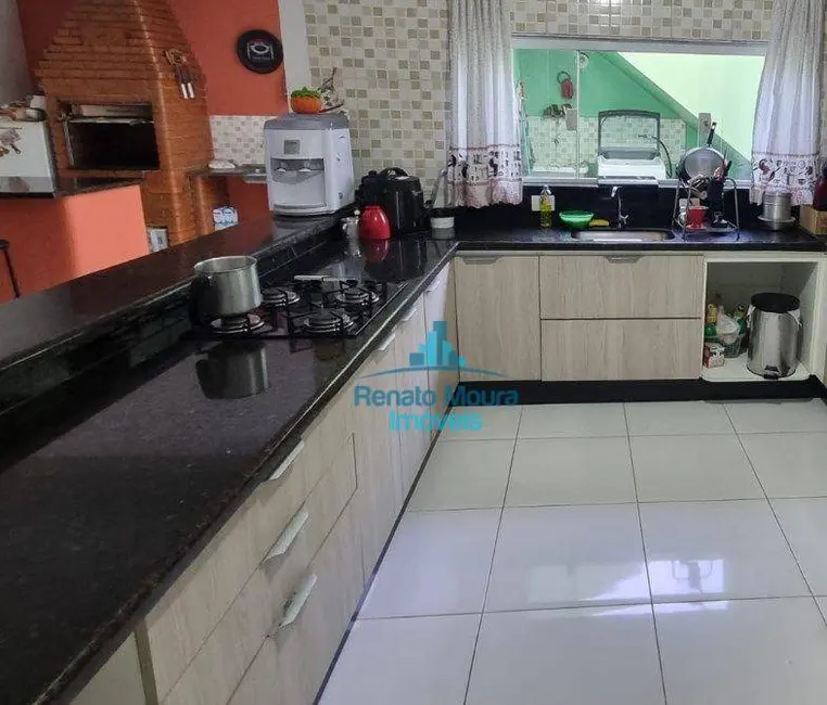 Sobrado com 4 quartos à venda, 130m2 em Jardim Itanguá, Sorocaba - SP - imagem 3 Foto 3 de Sobrado com 4 quartos à venda, 130m2 em Jardim Itanguá, Sorocaba - SP