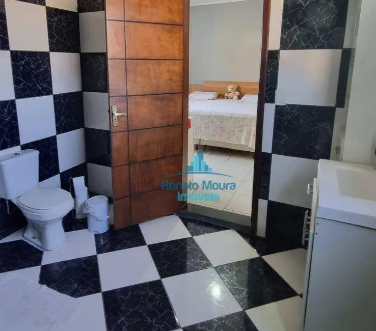 Sobrado com 4 quartos à venda, 130m2 em Jardim Itanguá, Sorocaba - SP - imagem 9 Foto 9 de Sobrado com 4 quartos à venda, 130m2 em Jardim Itanguá, Sorocaba - SP