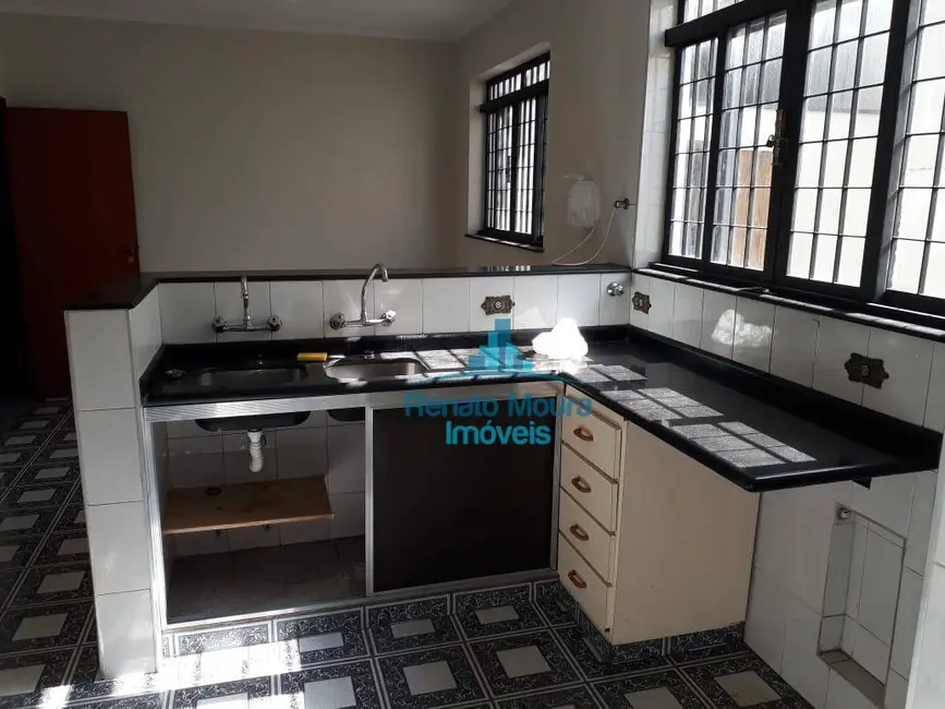 Casa com 3 quartos à venda, 300m2 em Vila Trujillo, Sorocaba - SP - imagem 5 Foto 5 de Casa com 3 quartos à venda, 300m2 em Vila Trujillo, Sorocaba - SP