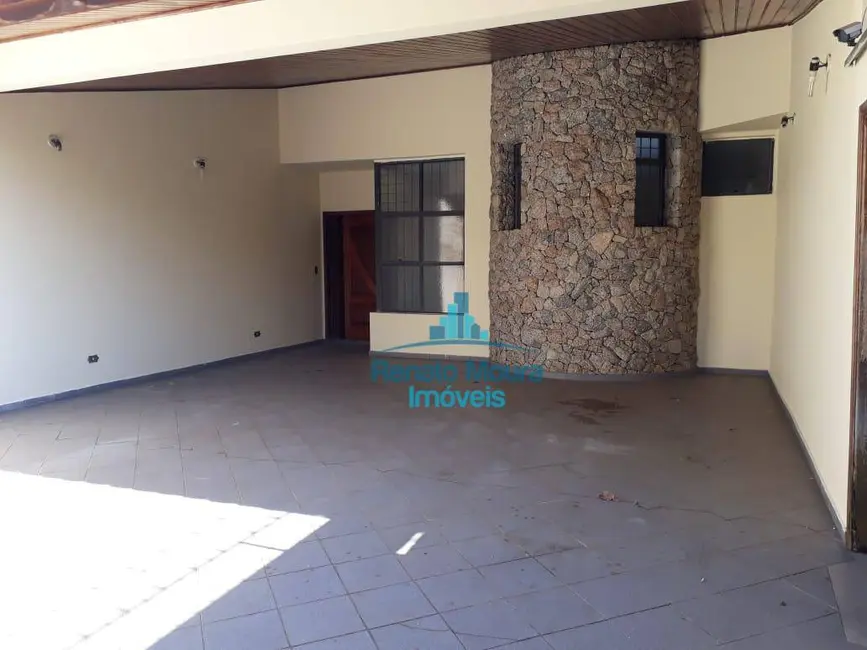Casa com 3 quartos à venda, 300m2 em Vila Trujillo, Sorocaba - SP - imagem 2 Foto 2 de Casa com 3 quartos à venda, 300m2 em Vila Trujillo, Sorocaba - SP