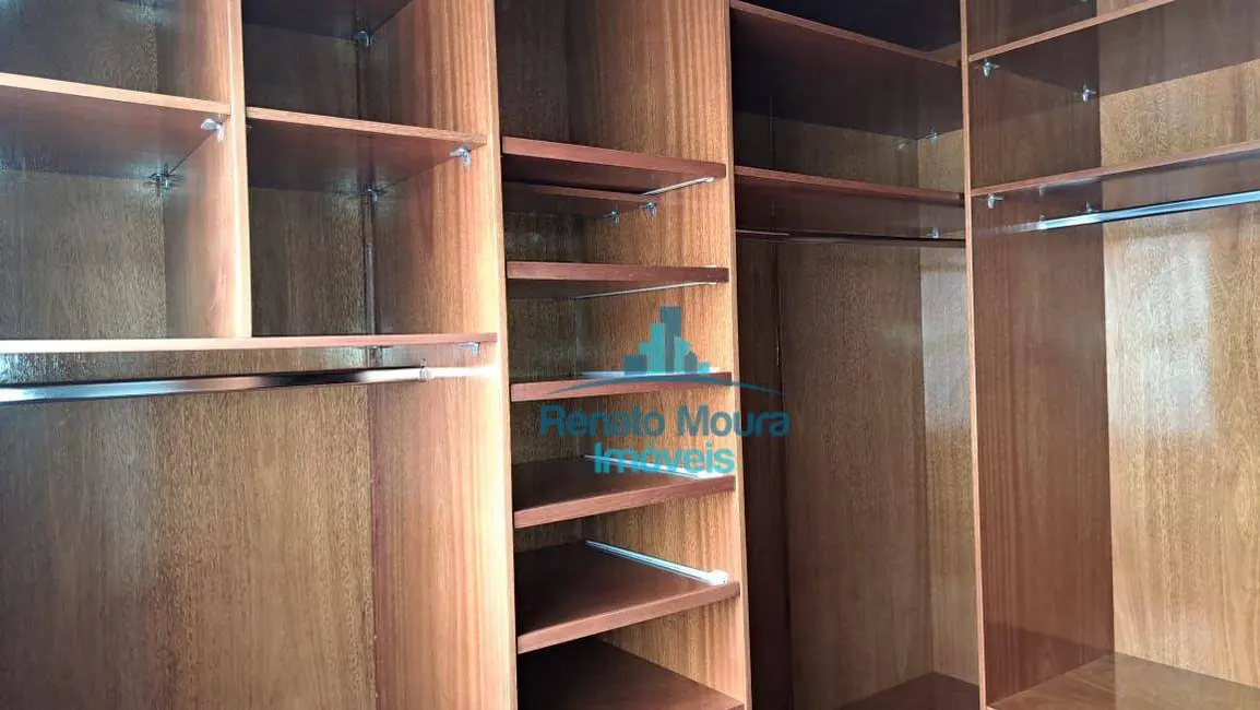 Casa com 3 quartos à venda e para alugar, 300m2 em Jardim Paulistano, Sorocaba - SP - imagem 8 Foto 8 de Casa com 3 quartos à venda e para alugar, 300m2 em Jardim Paulistano, Sorocaba - SP