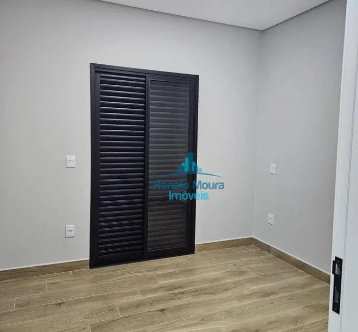 Casa de Condomínio com 3 quartos à venda, 200m2 em Wanel Ville, Sorocaba - SP - imagem 4 Foto 4 de Casa de Condomínio com 3 quartos à venda, 200m2 em Wanel Ville, Sorocaba - SP