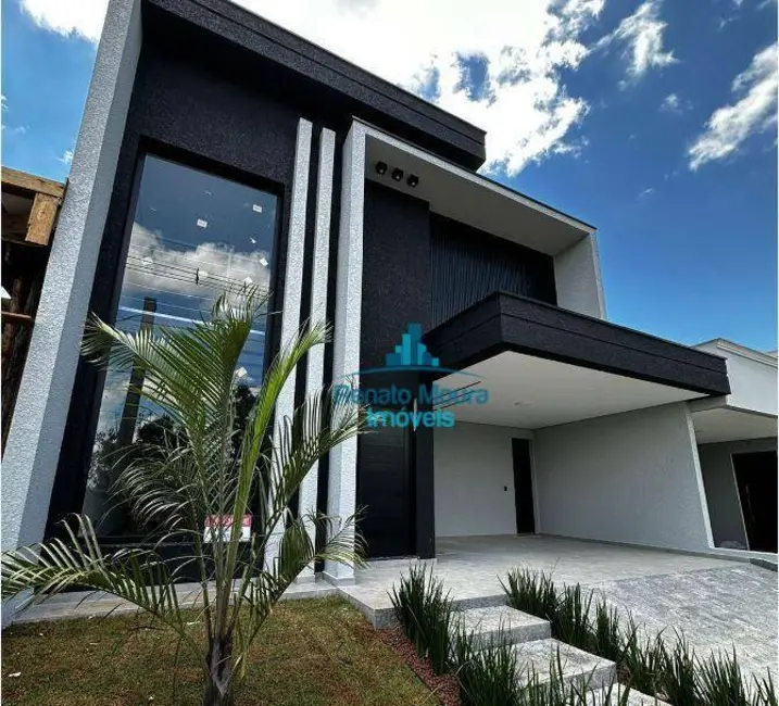 Foto 1 de Casa de Condomínio com 3 quartos à venda e para alugar, 250m2 em Aparecidinha, Sorocaba - SP