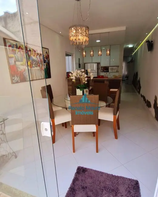 Sobrado com 3 quartos à venda, 152m2 em Jardim Leocádia, Sorocaba - SP - imagem 8 Foto 8 de Sobrado com 3 quartos à venda, 152m2 em Jardim Leocádia, Sorocaba - SP