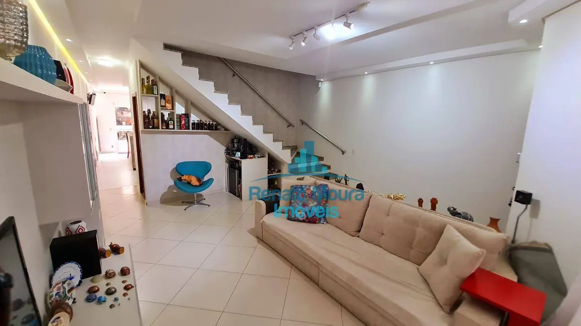 Sobrado com 3 quartos à venda, 152m2 em Jardim Leocádia, Sorocaba - SP - imagem 4 Foto 4 de Sobrado com 3 quartos à venda, 152m2 em Jardim Leocádia, Sorocaba - SP