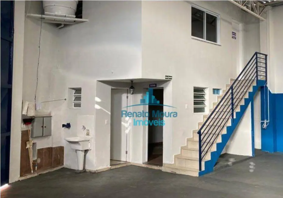 Armazém / Galpão para alugar, 230m2 em Jardim Bertanha, Sorocaba - SP - imagem 3 Foto 3 de Armazém / Galpão para alugar, 230m2 em Jardim Bertanha, Sorocaba - SP