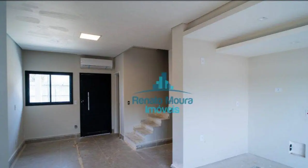 Sobrado com 3 quartos à venda, 150m2 em Chácaras Reunidas São Jorge, Sorocaba - SP - imagem 3 Foto 3 de Sobrado com 3 quartos à venda, 150m2 em Chácaras Reunidas São Jorge, Sorocaba - SP