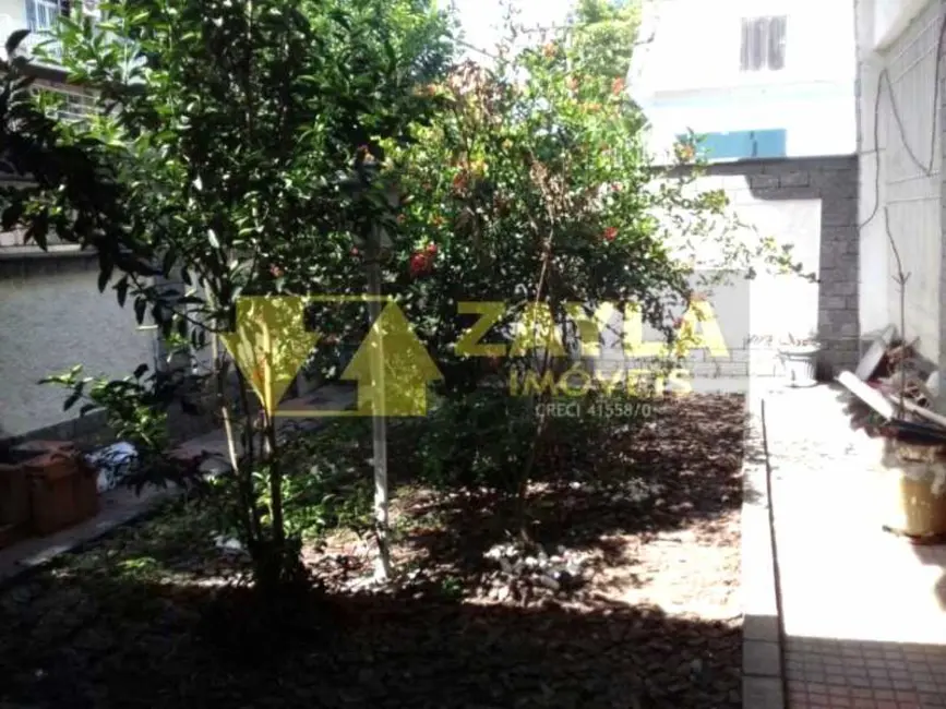 Foto 1 de Casa com 5 quartos à venda, 300m2 em Rio De Janeiro - RJ