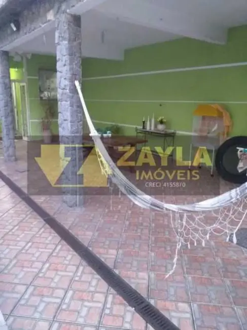 Foto 3 de Casa com 2 quartos à venda, 200m2 em Rio De Janeiro - RJ