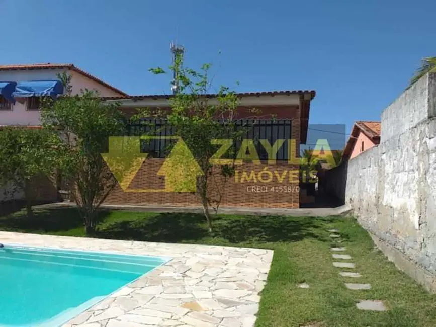 Foto 2 de Casa com 2 quartos à venda, 100m2 em Marica - RJ