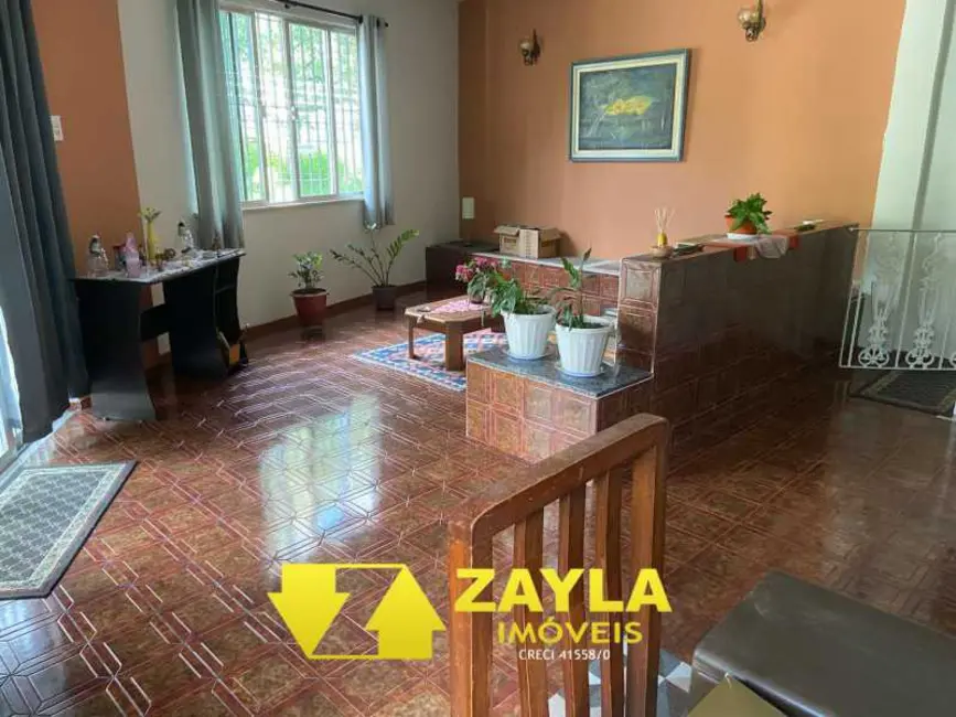 Foto 2 de Casa com 3 quartos à venda, 240m2 em Rio De Janeiro - RJ