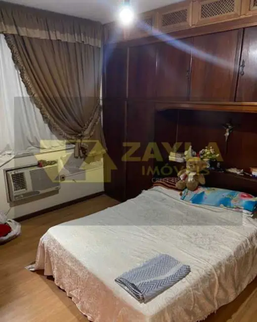 Casa com 3 quartos à venda, 384m2 em Rio De Janeiro - RJ - imagem 8 Foto 8 de Casa com 3 quartos à venda, 384m2 em Rio De Janeiro - RJ