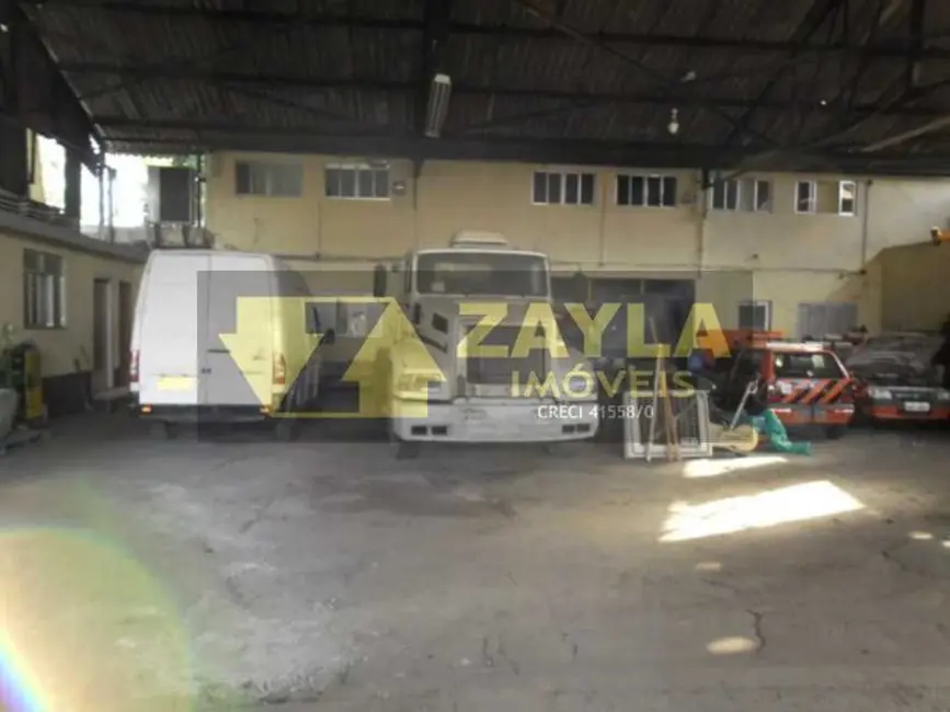 Foto 3 de Armazém / Galpão à venda, 1740m2 em Rio De Janeiro - RJ