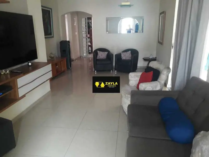 Casa com 4 quartos à venda, 240m2 em Rio De Janeiro - RJ - imagem 4 Foto 4 de Casa com 4 quartos à venda, 240m2 em Rio De Janeiro - RJ