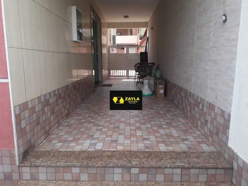 Casa com 4 quartos à venda, 240m2 em Rio De Janeiro - RJ - imagem 3 Foto 3 de Casa com 4 quartos à venda, 240m2 em Rio De Janeiro - RJ