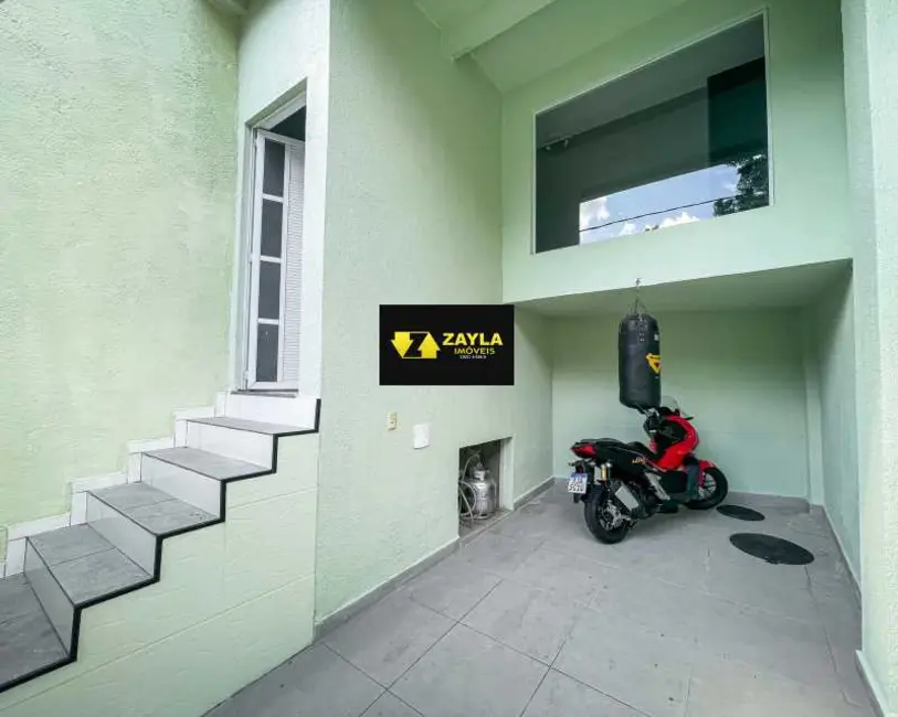 Foto 1 de Casa com 2 quartos à venda, 160m2 em Rio De Janeiro - RJ