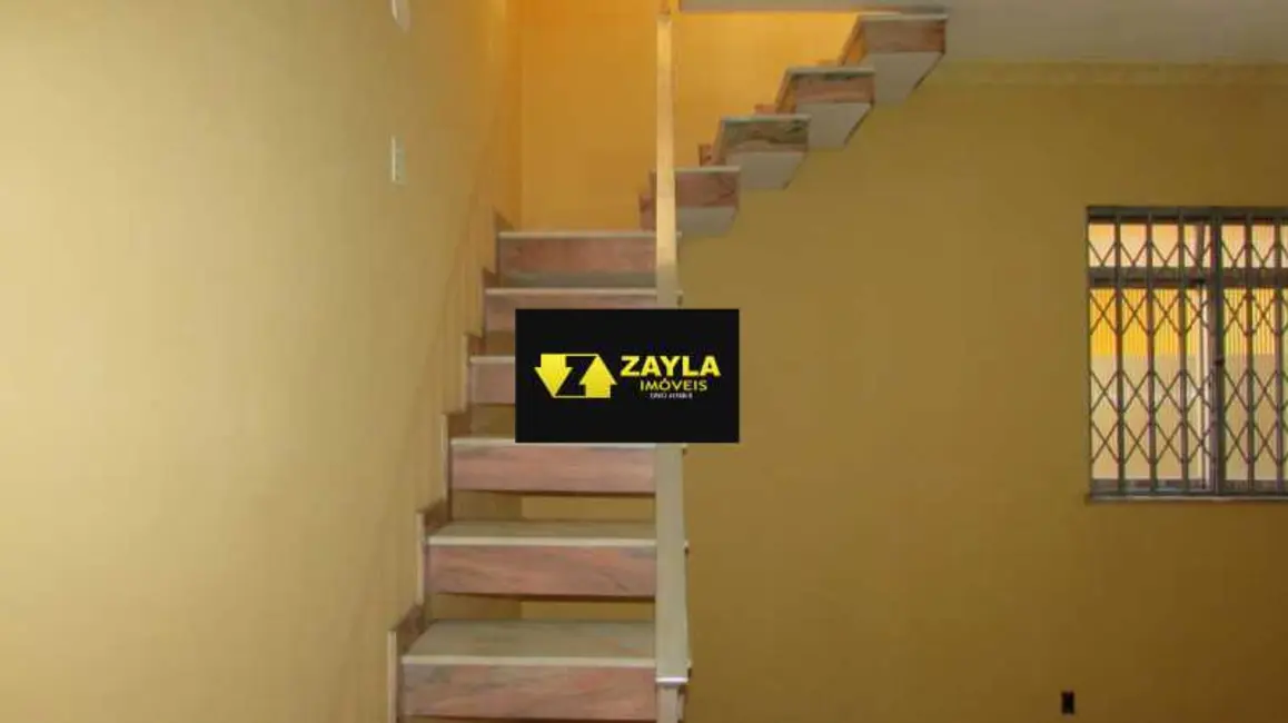 Foto 2 de Casa de Vila com 2 quartos à venda, 82m2 em Rio De Janeiro - RJ