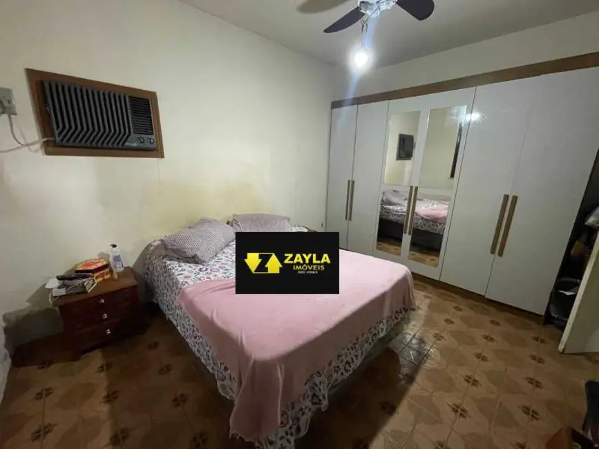 Foto 7 de Casa com 2 quartos à venda, 200m2 em Rio De Janeiro - RJ