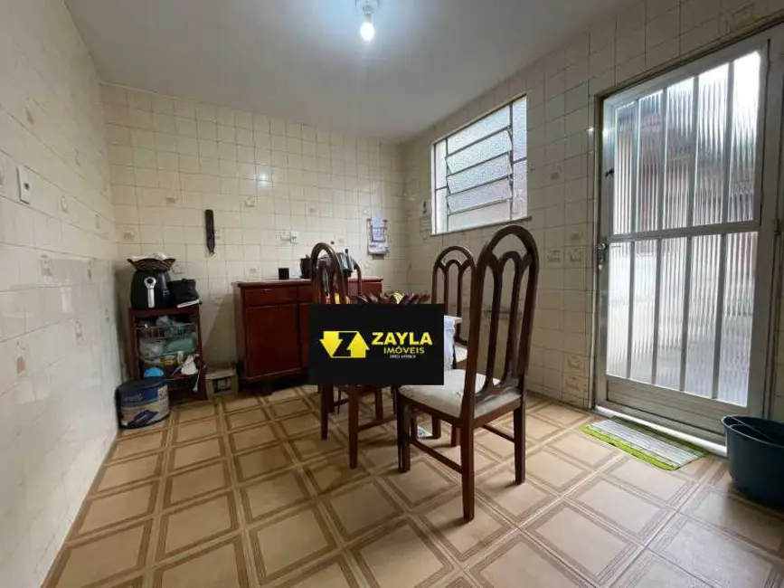 Foto 4 de Casa com 2 quartos à venda, 200m2 em Rio De Janeiro - RJ
