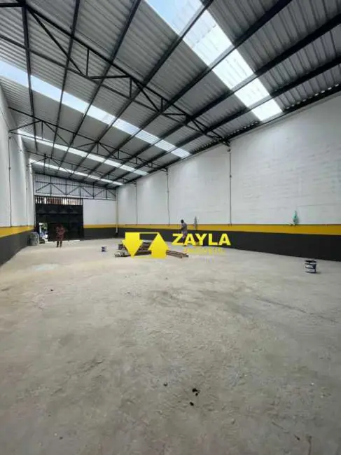 Armazém / Galpão para alugar, 330m2 em Rio De Janeiro - RJ - imagem 5 Foto 5 de Armazém / Galpão para alugar, 330m2 em Rio De Janeiro - RJ