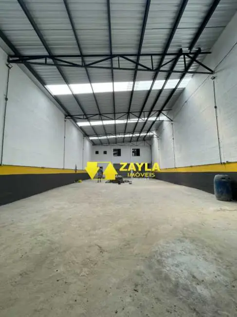 Foto 3 de Armazém / Galpão à venda, 330m2 em Rio De Janeiro - RJ