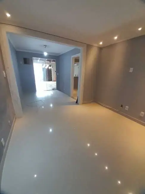 Foto 3 de Casa com 2 quartos para alugar em Rio De Janeiro - RJ