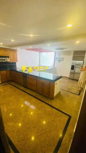 Casa de Condomínio com 4 quartos à venda, 1021m2 em Rio De Janeiro - RJ - imagem 8 Foto 8 de Casa de Condomínio com 4 quartos à venda, 1021m2 em Rio De Janeiro - RJ