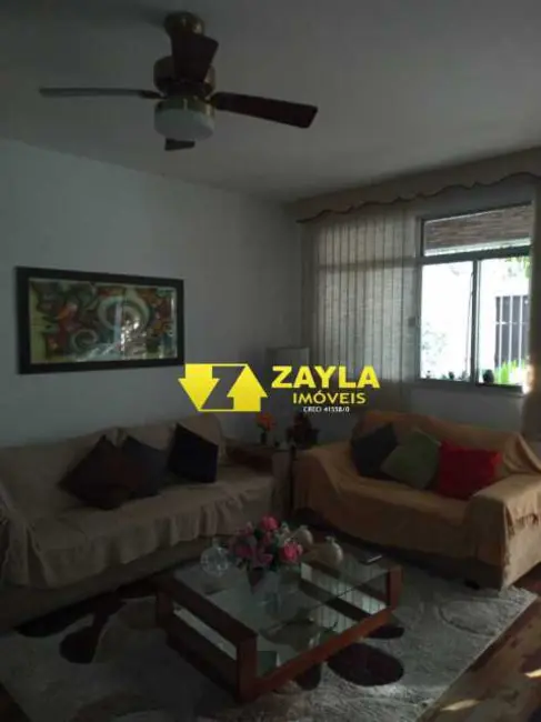 Casa com 4 quartos à venda, 389m2 em Rio De Janeiro - RJ - imagem 4 Foto 4 de Casa com 4 quartos à venda, 389m2 em Rio De Janeiro - RJ