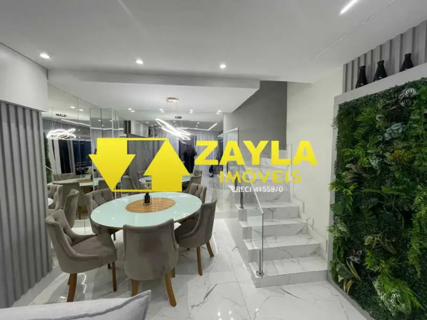 Casa com 4 quartos à venda, 220m2 em Rio De Janeiro - RJ - imagem 1 Foto 1 de Casa com 4 quartos à venda, 220m2 em Rio De Janeiro - RJ