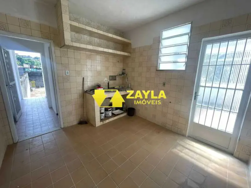 Armazém / Galpão com 4 quartos à venda e para alugar, 440m2 em Rio De Janeiro - RJ - imagem 8 Foto 8 de Armazém / Galpão com 4 quartos à venda e para alugar, 440m2 em Rio De Janeiro - RJ