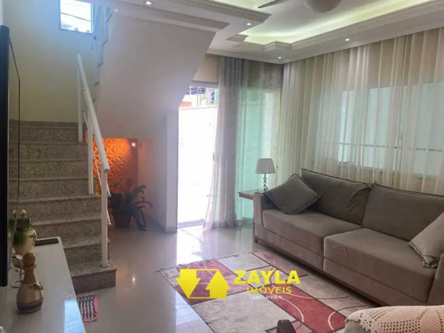 Foto 3 de Casa com 2 quartos à venda, 157m2 em Rio De Janeiro - RJ