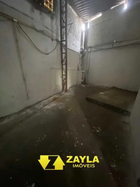 Armazém / Galpão para alugar, 285m2 em Rio De Janeiro - RJ - imagem 6 Foto 6 de Armazém / Galpão para alugar, 285m2 em Rio De Janeiro - RJ