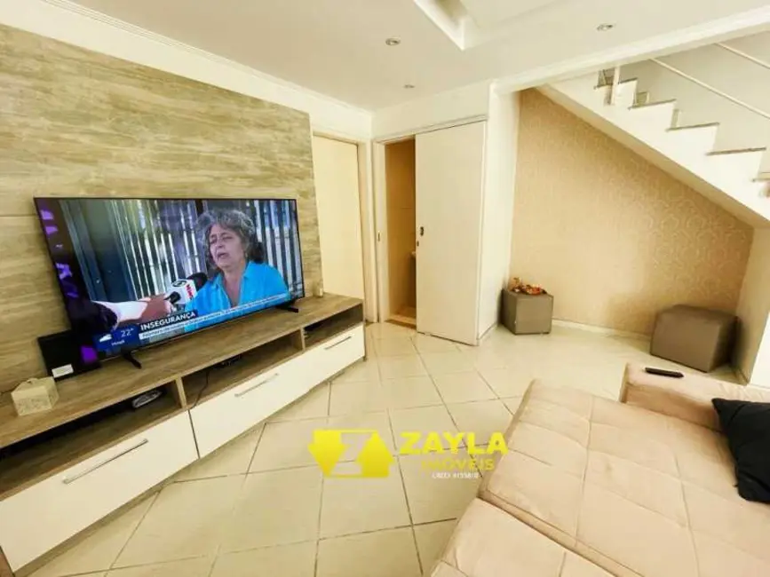 Foto 2 de Casa de Condomínio com 2 quartos à venda, 152m2 em Rio De Janeiro - RJ