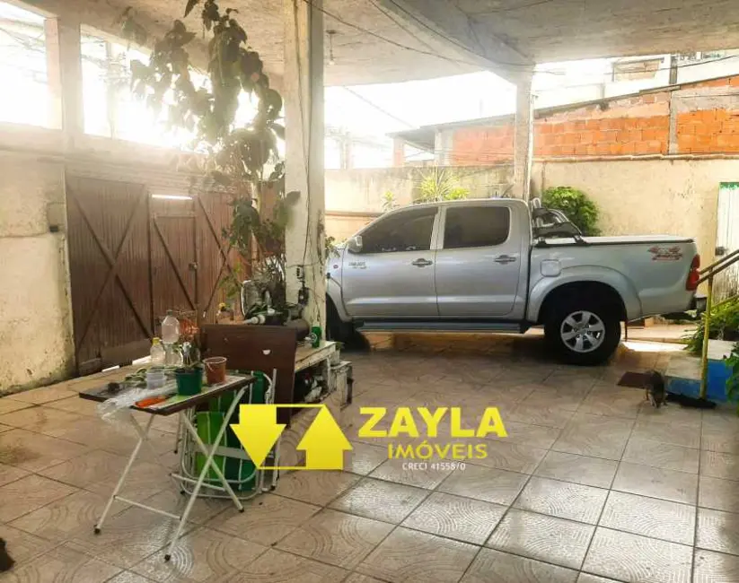 Foto 1 de Casa com 7 quartos à venda, 240m2 em Rio De Janeiro - RJ